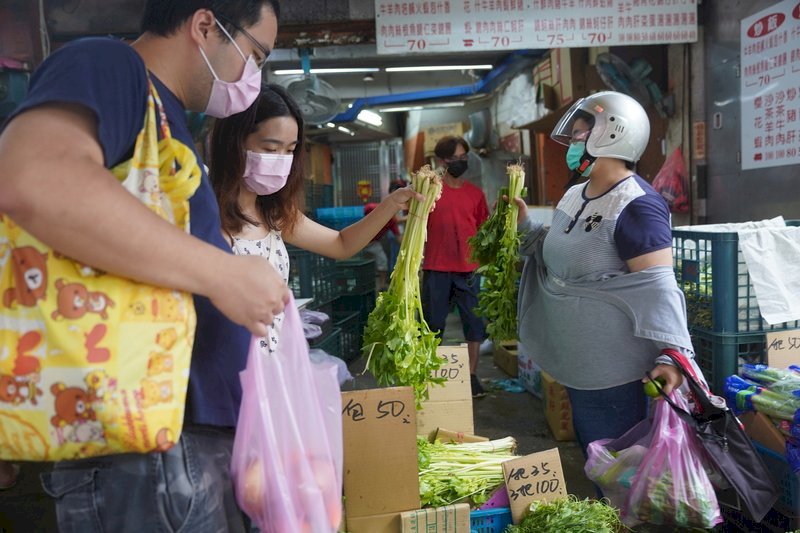 Aumentan las compras “por encargo” y “a domicilio”