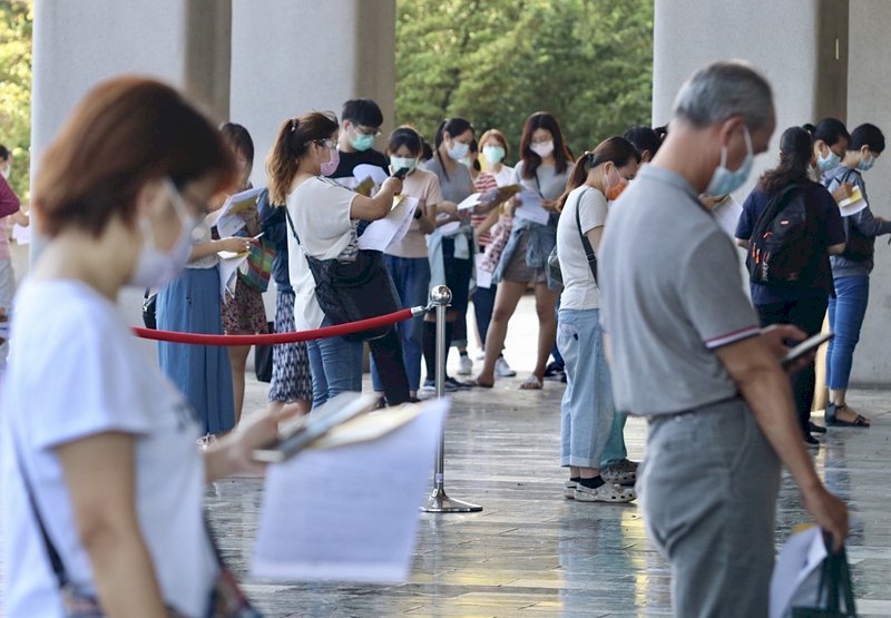 Taiwán planifica inoculación masiva contra el COVID-19