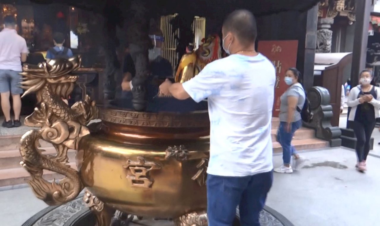 Abre al público el primer templo de Taiwán tras más de dos meses