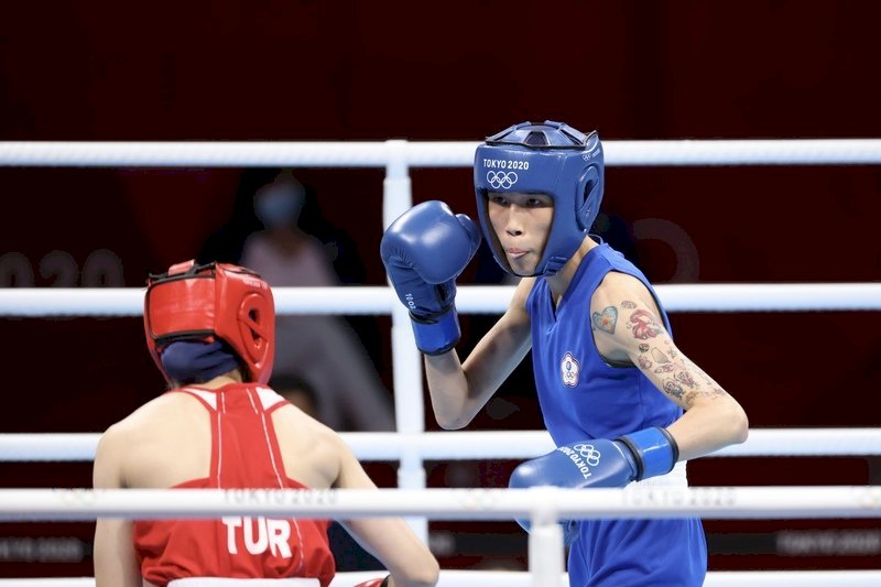 La boxeadora Huang Hsiao-wen consigue la 11ª medalla para Taiwán en los juegos