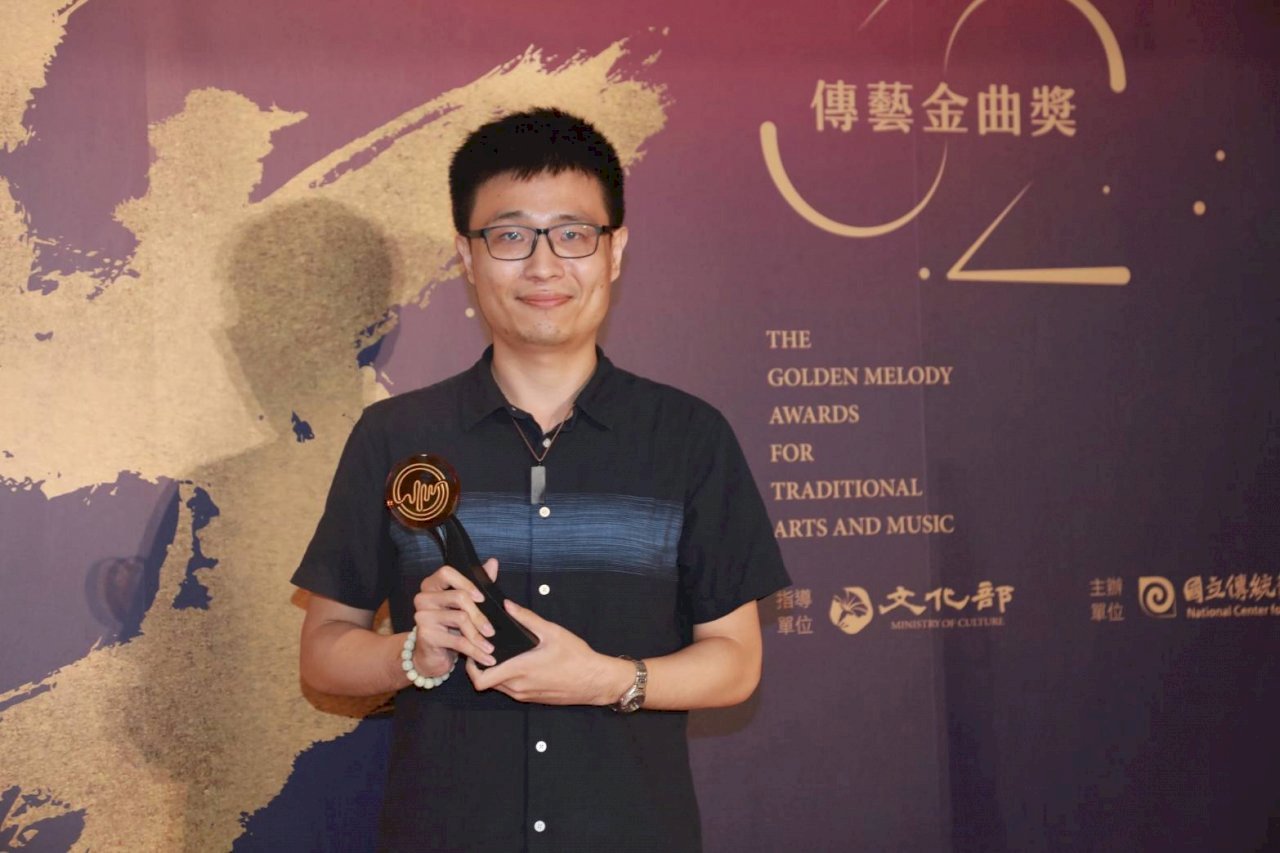Chen Chien-hsing, prolífico dramaturgo de óperas taiwanesas