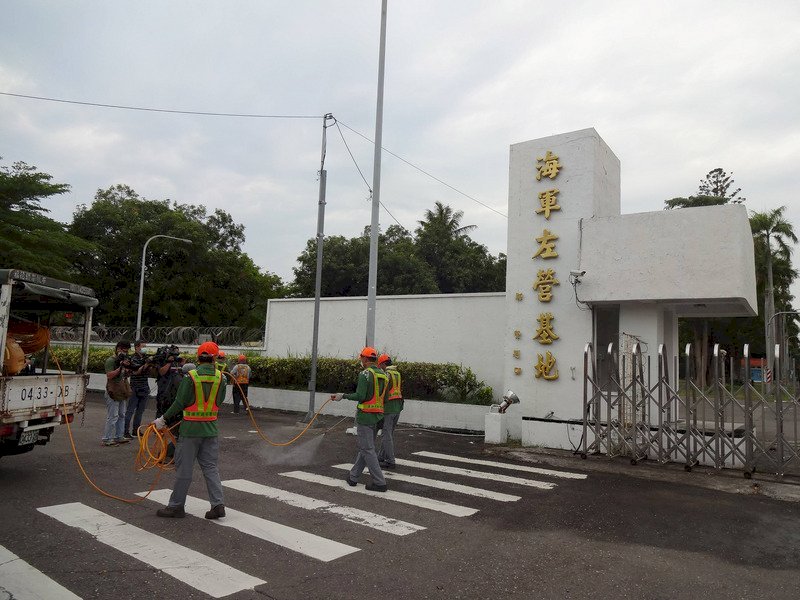 Un comandante retirado entra con una identificación falsa en la base militar de Kaohsiung y se da a la fuga