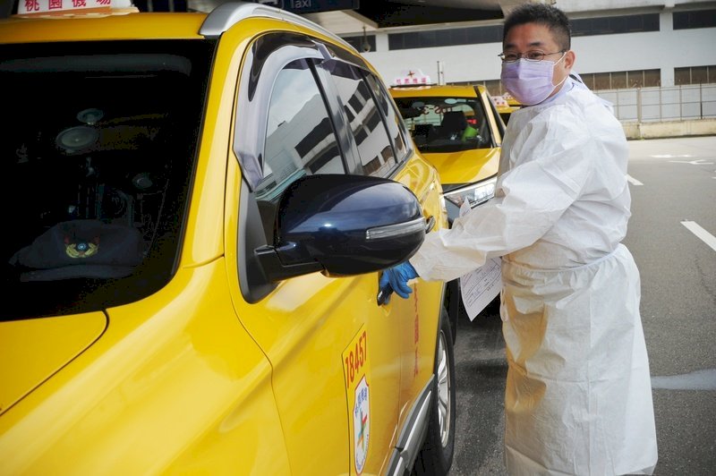 Todos los taxis de prevención epidémica recibirán hoy su subvención correspondiente