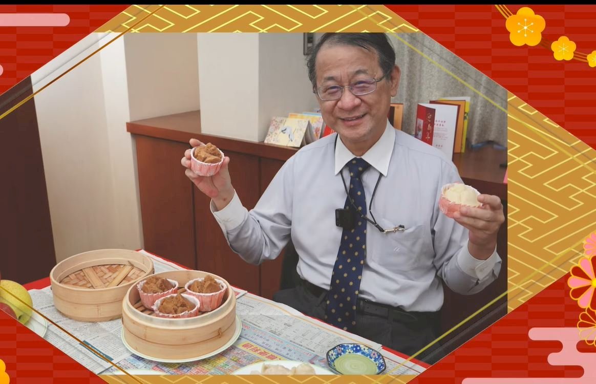 El representante de Japón en Taiwán se atreve con un pastel de año nuevo para felicitar el año del Tigre