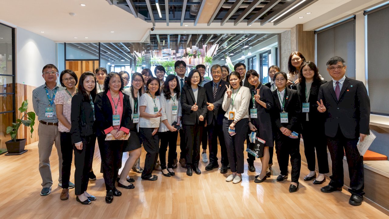 Se inaugura el Instituto Internacional de Investigación Financiera en Kaohsiung