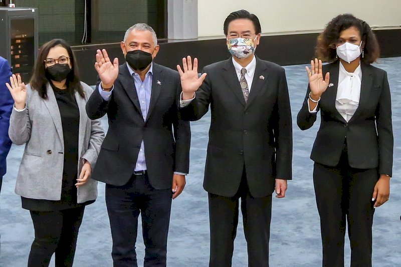 La delegación del primer ministro de Belice llega a Taiwán para un visita de cinco días