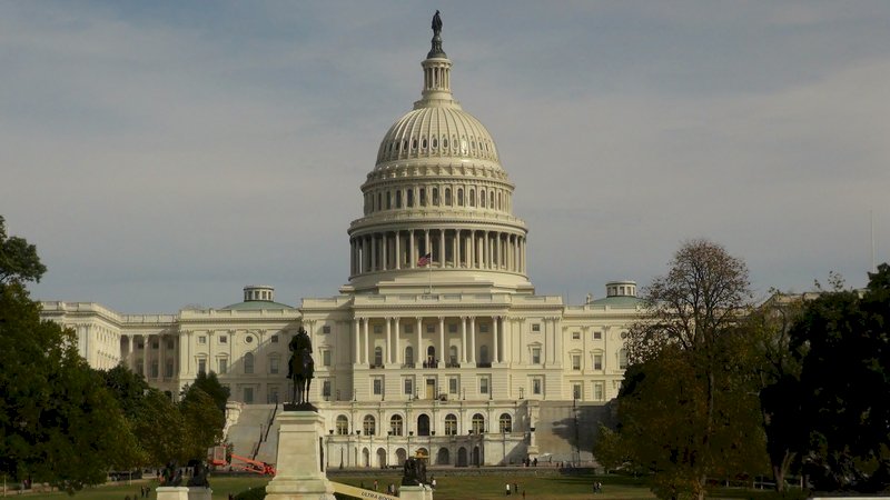 Estados Unidos aprueba un acta de competitividad con la mira puesta en China continental