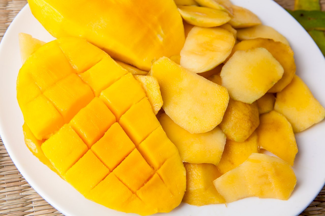 Taiwán dona mangos a cuatro escuelas de Japón