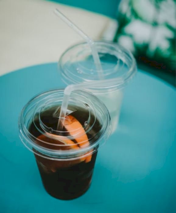 Prohibición de uso de vasos de plástico descartables