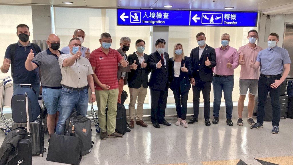 Delegación lituana busca cooperar con Taiwán en materia de puertos, transporte eléctrico y redes 5G