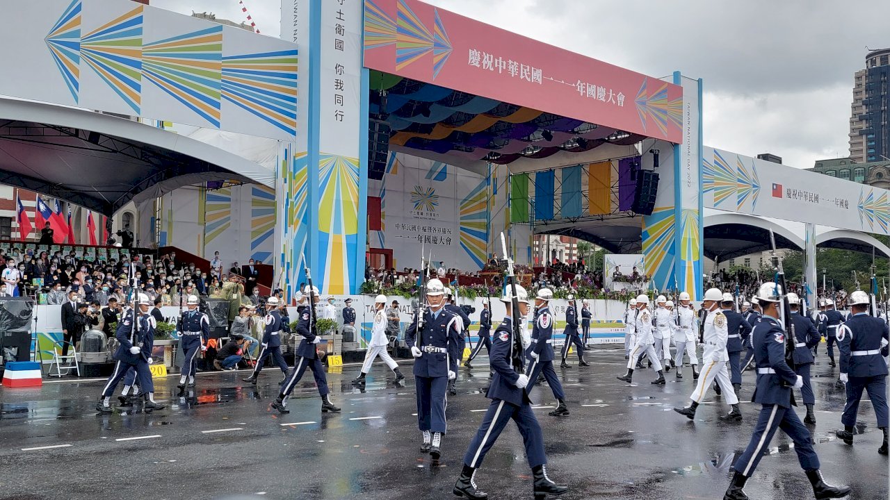 Espectáculos musicales y de danza en la gran ceremonia del Doble Diez