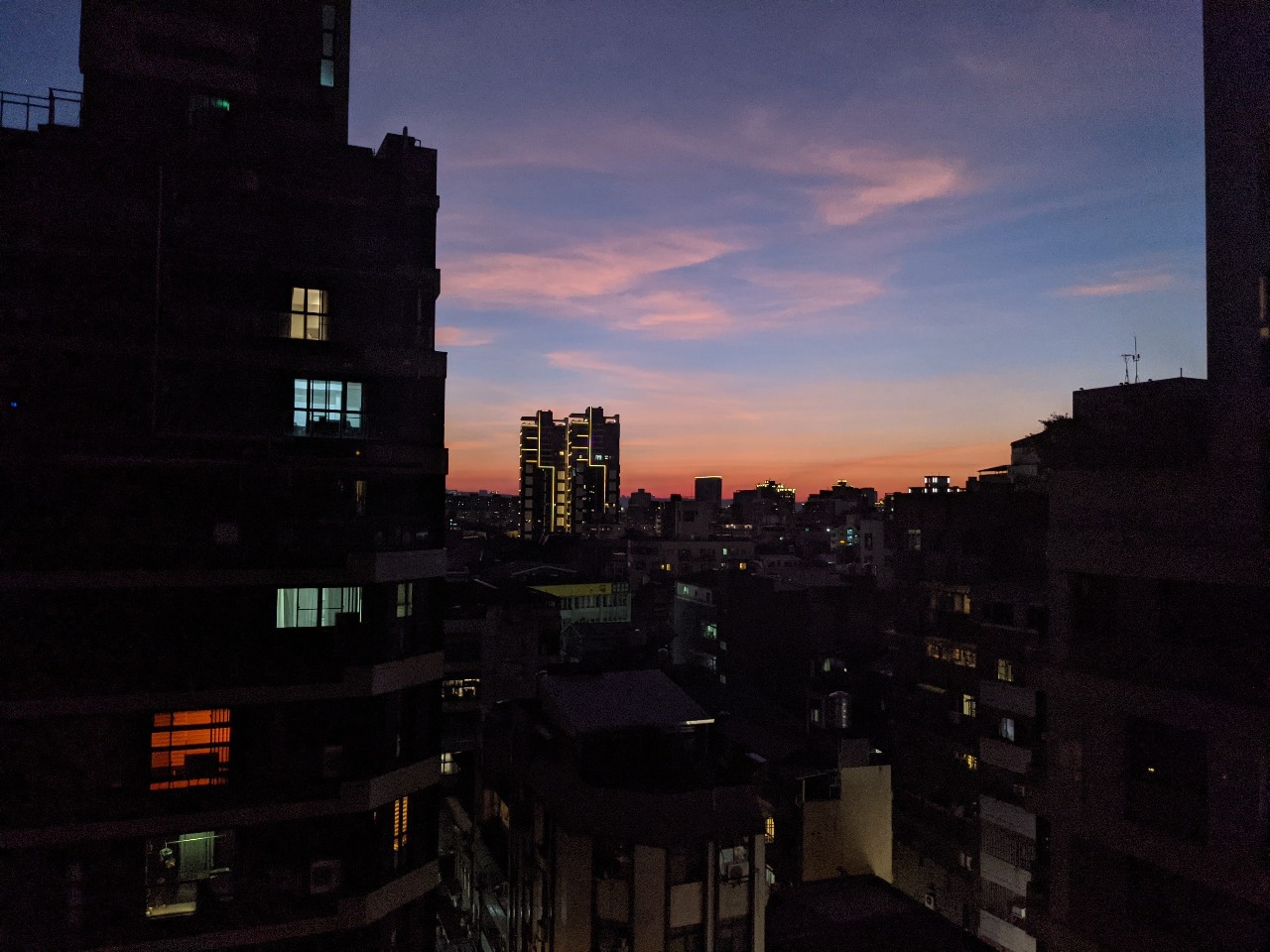 33. Cuando Cae la Noche en Taipei CAPITULO 3: Beber o No Beber Esa es la Cuestión