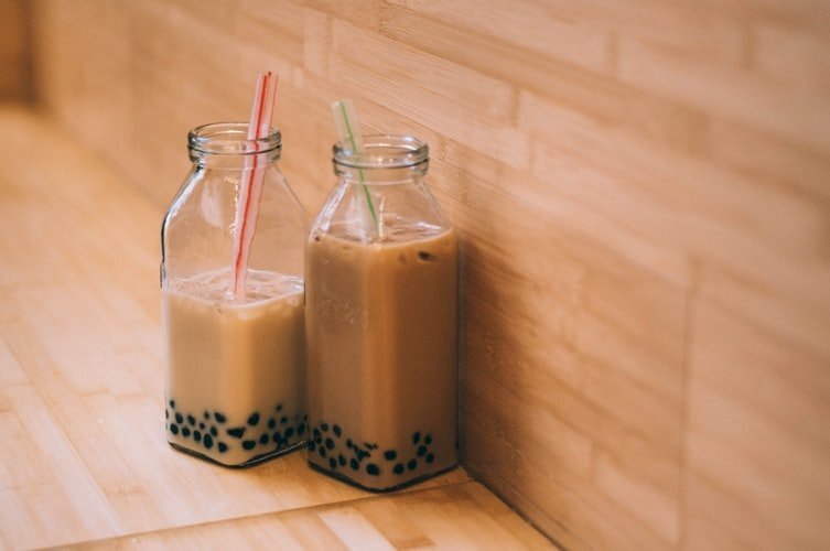 Cinco bebidas en chino mandarín