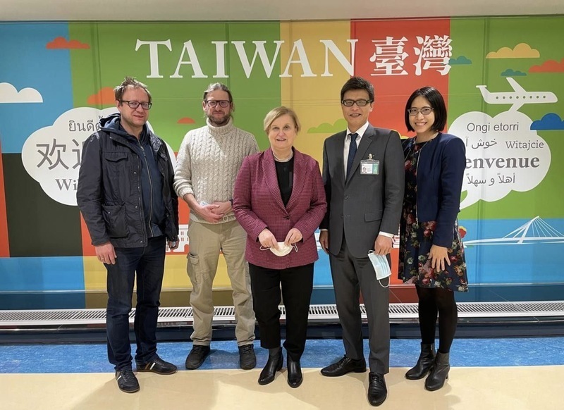 Exministra polaca de Exteriores visita Taiwán con la misión de fortalecer las relaciones con la UE