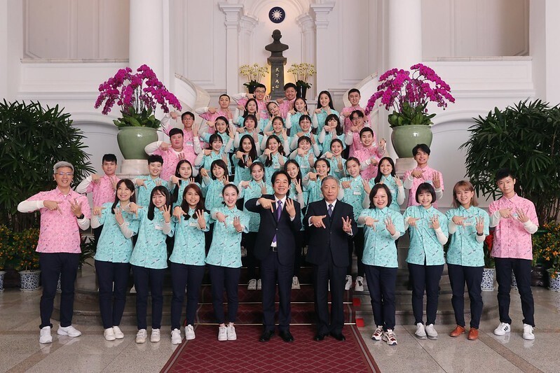 Lai Ching-teh anima a los jóvenes embajadores a mostrar sus talentos y su pasión