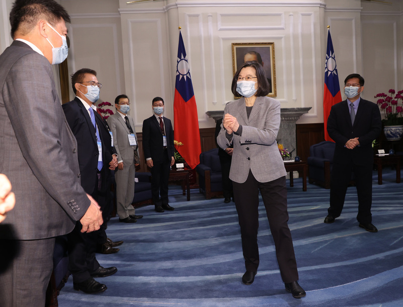 Tsai Ing-wen: “Apoyo total al fortalecimiento de la seguridad de los datos”