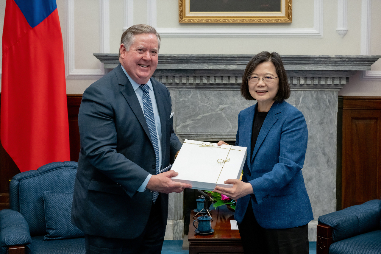 Tsai Ing-wen pide mayor cooperación militar con Estados Unidos