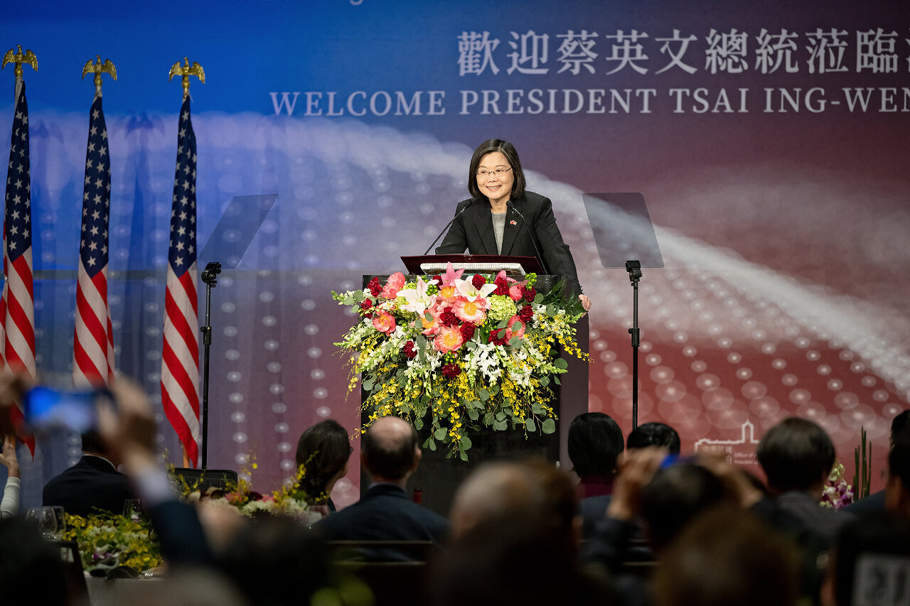 Tsai Ing-wen reitera el compromiso de Taiwán con la democracia en una cena en Los Ángeles