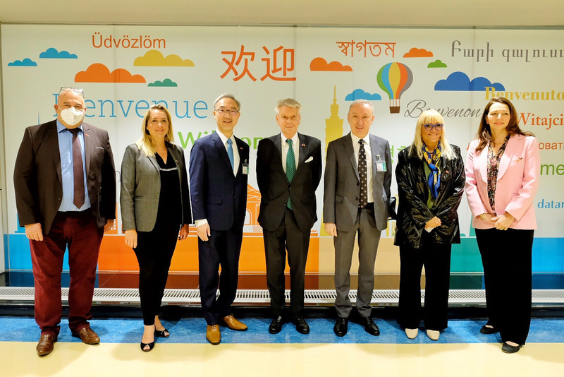 Grupo de senadores franceses inician visita de cuatro días a Taiwán