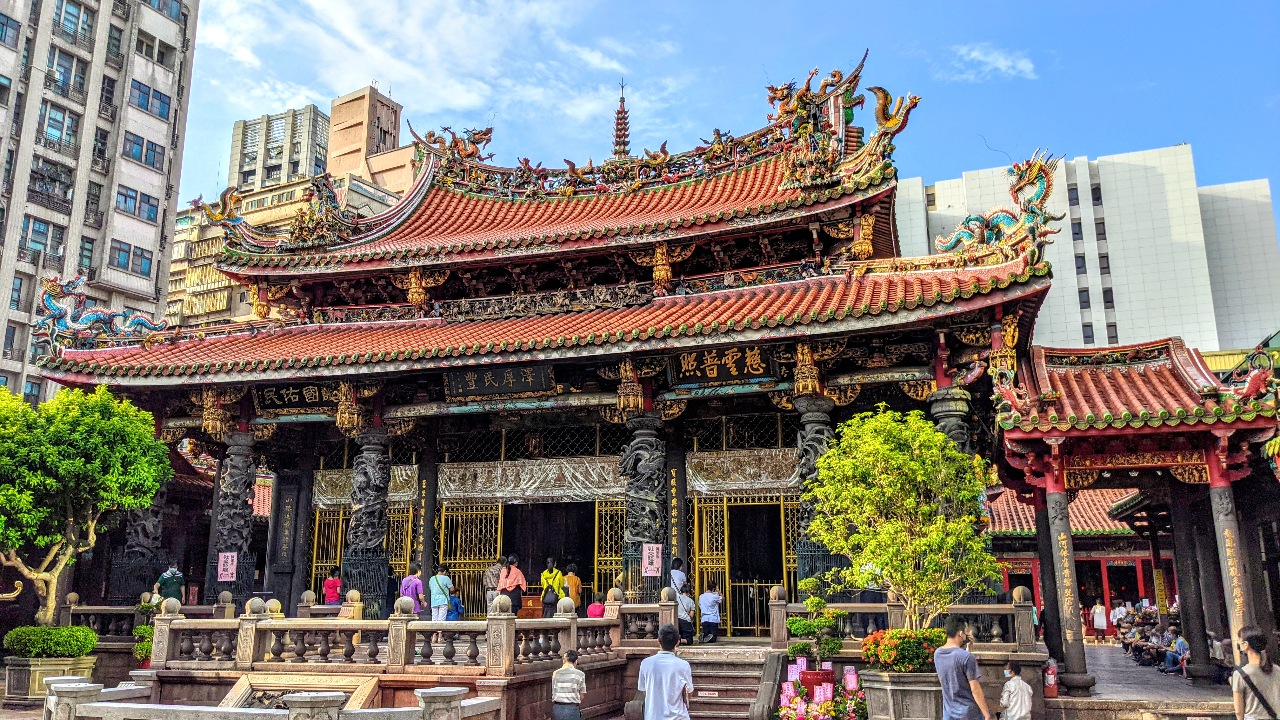61. Templo Longshan