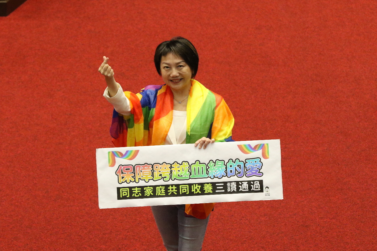 Taiwán permitirá la adopción para las uniones homosexuales