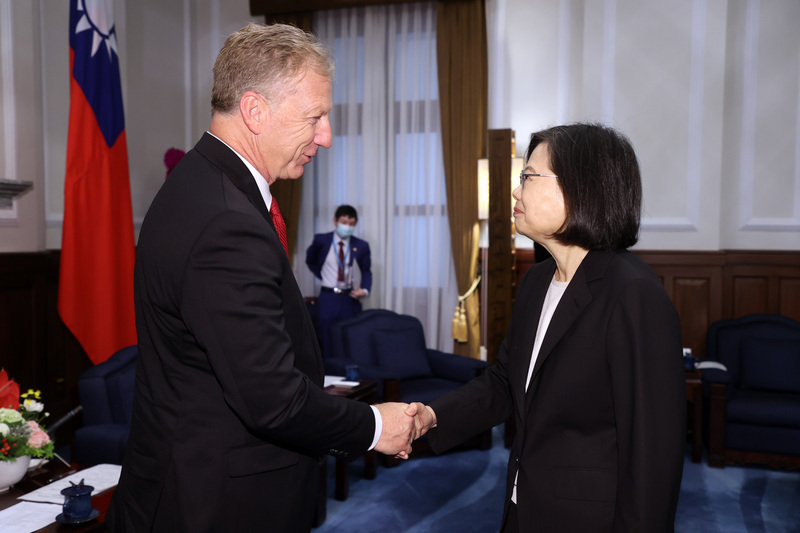 Tsai Ing-wen recibe al presidente del Comité de Estudio Republicano del Congreso de EEUU