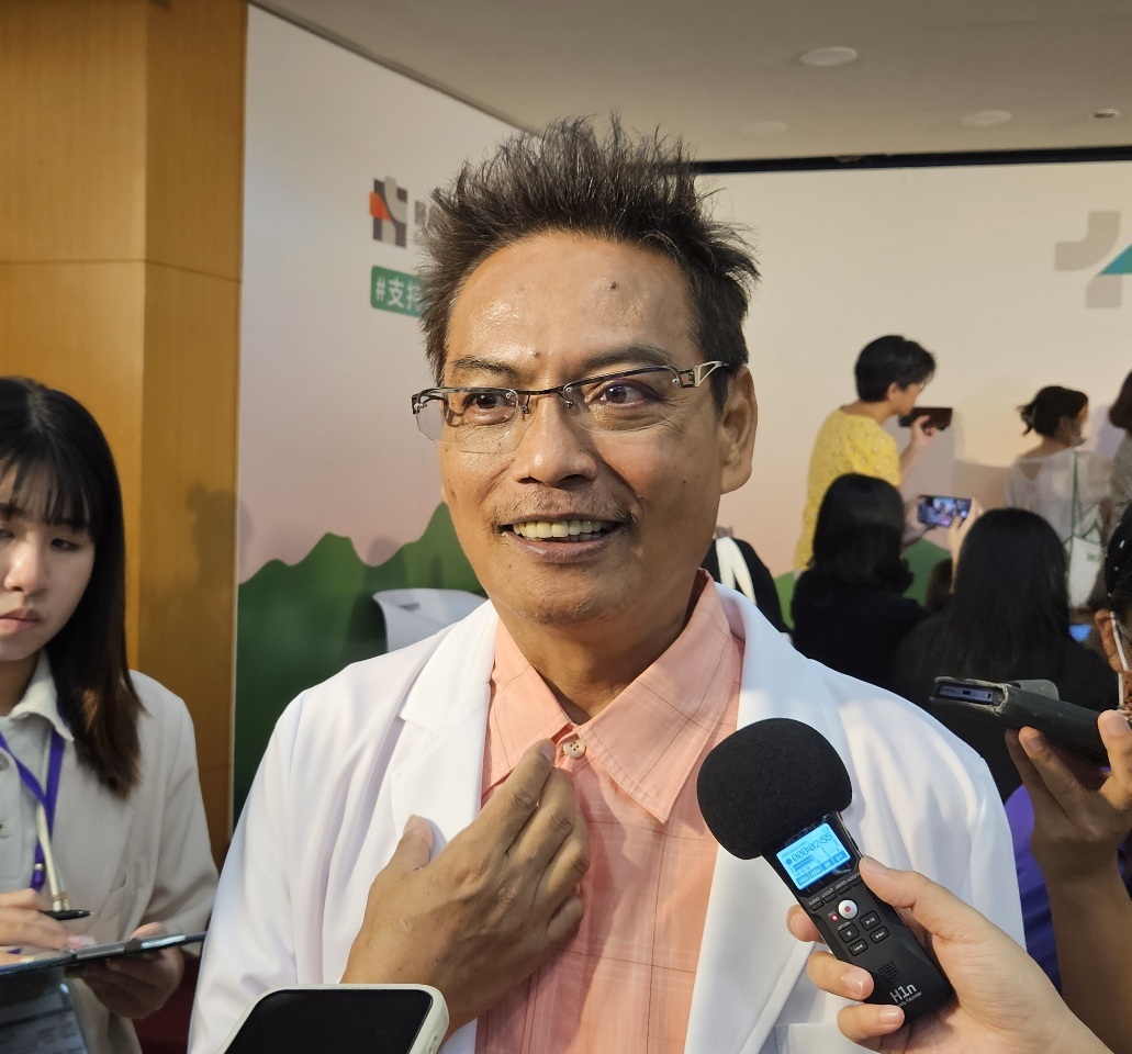La incansable labor del doctor Hsu Chao-pin