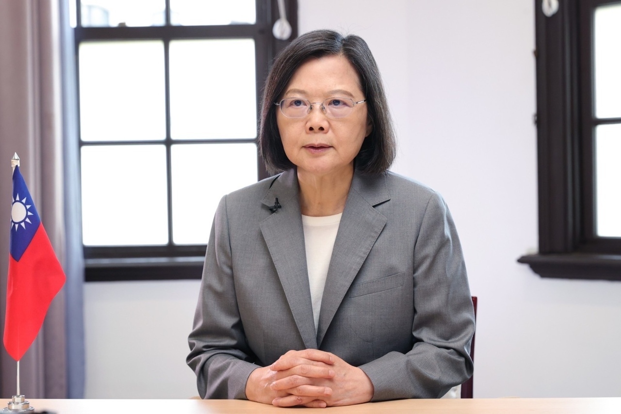 Tsai Ing-wen dirige un mensaje grabado a una asociación de veteranos del ejército estadounidense