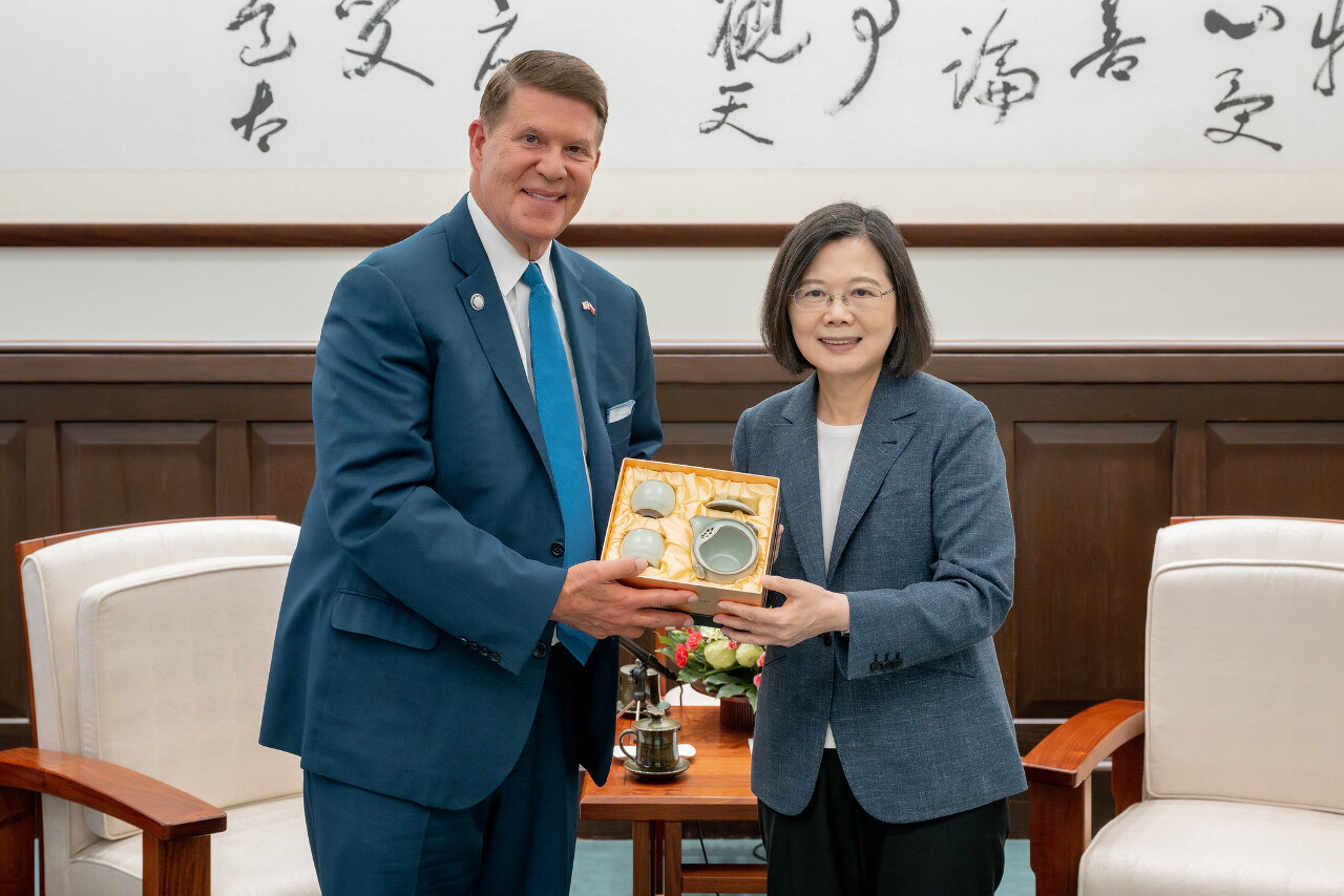 Keith Krach es recibido por Tsai Ing-wen y desgrana sus planes para establecer su instituto en Taiwán