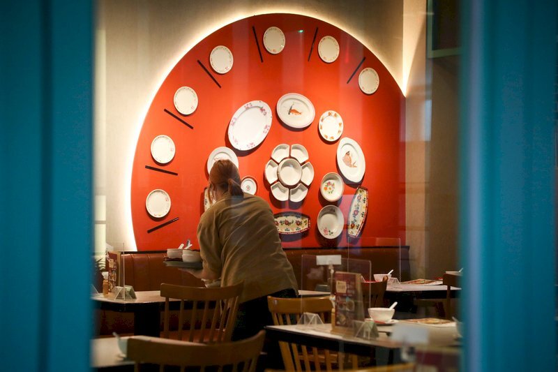 El salario por horas ya supera al salario mensual en el sector de la restauración