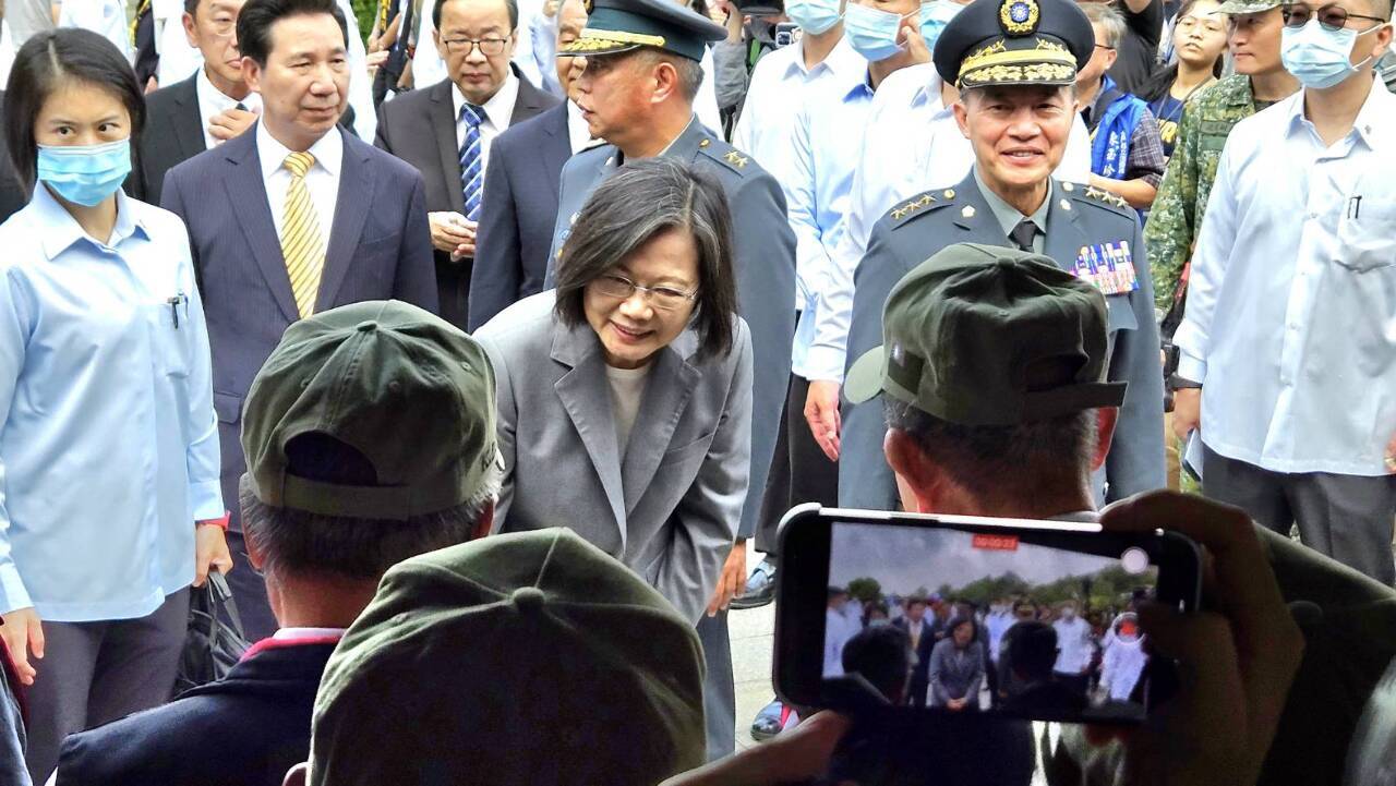 Tsai Ing-wen honra a los caídos en la batalla de Kinmen en su 65 aniversario