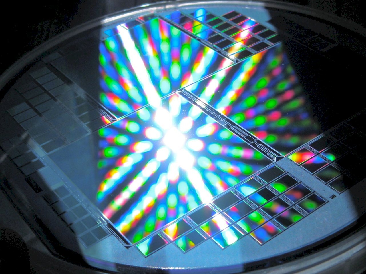 La contratación de personal en la industria de los semiconductores sufre una drástica reducción