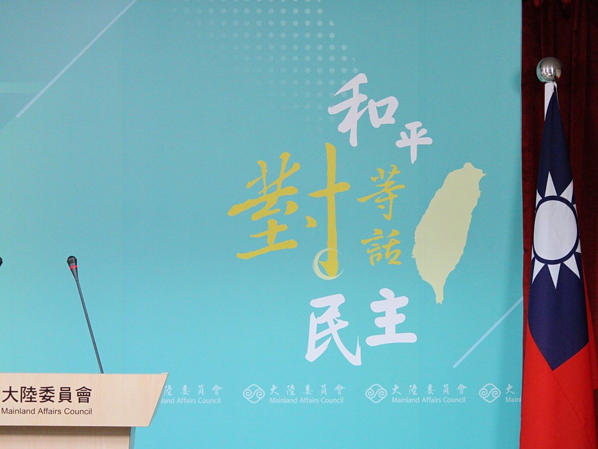 Residentes de China continental piden al Gobierno que aclare el procedimiento de residencia legal “sin sospechas”