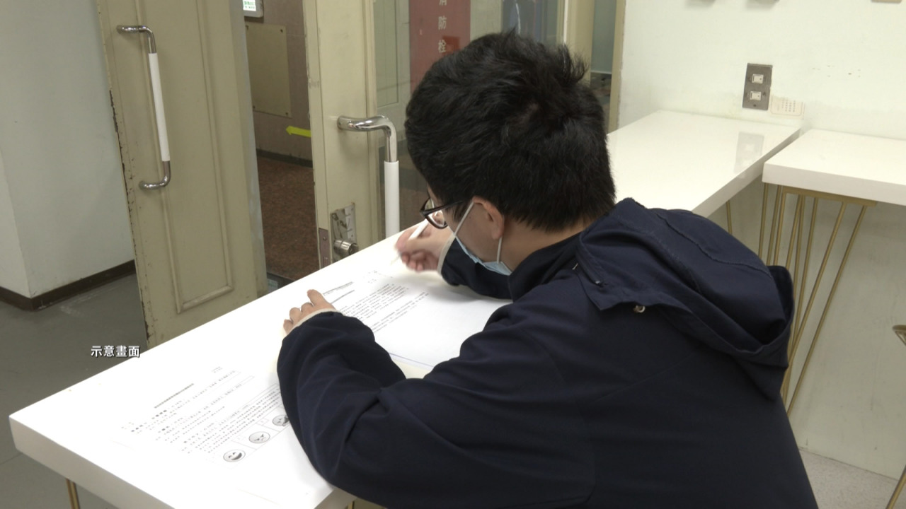 Escándalo en los exámenes de inglés simulacro de ingreso a la universidad