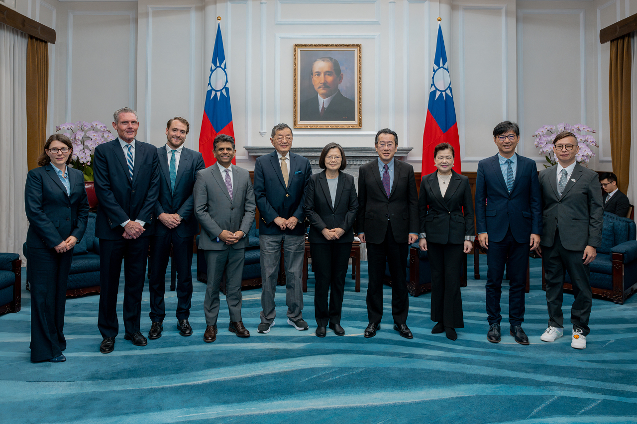 Tsai Ing-wen recibe al fabricante biomédico estadounidense National Resilience para impulsar la biomedicina taiwanesa