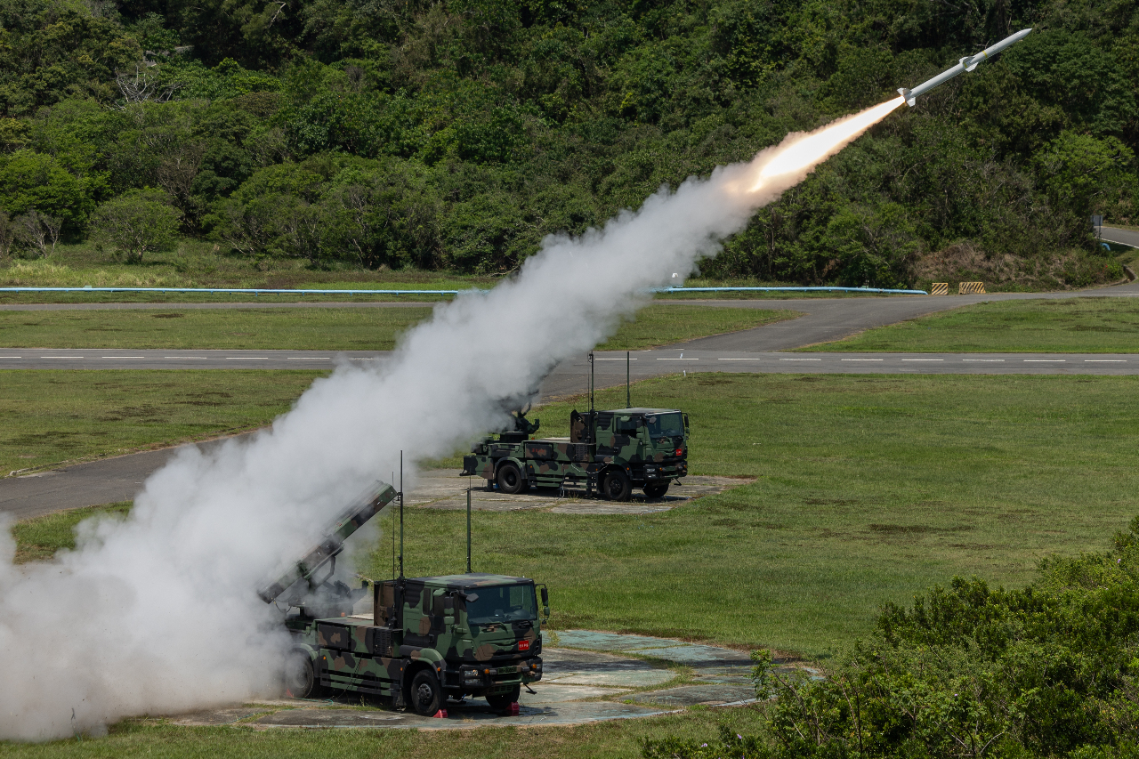 El ejército entrena con éxito en ejercicios con fuego real de defensa antiaérea