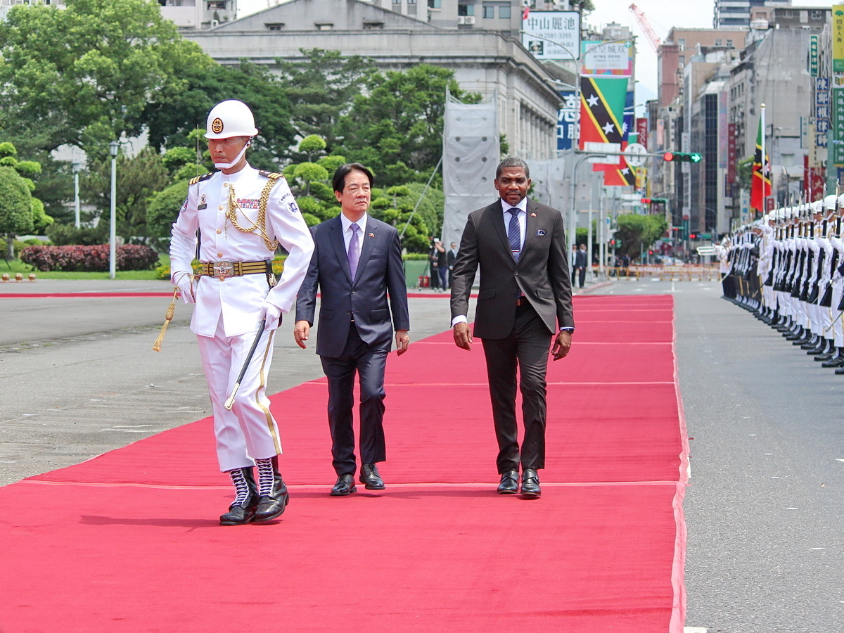 Lai Ching-te recibe al primer ministro sancristobaleño Terrance Drew