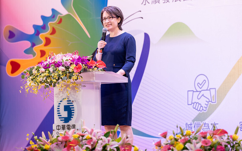 Hsiao Bi-khim reconoce la contribución de Chunghwa Telecom