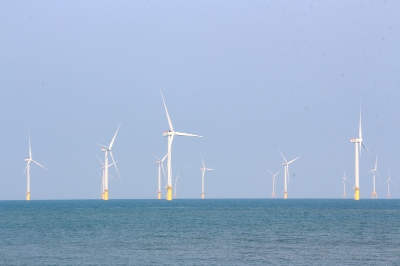 Economía “garantiza” suficiente oferta de energía verde aunque admite su alto coste para las empresas