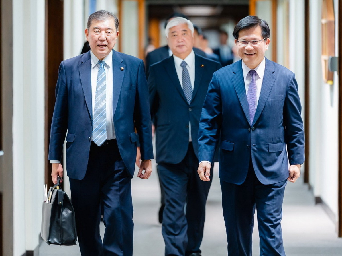 Lin Chia-lung propone a Japón un sistema de consultas sobre seguridad