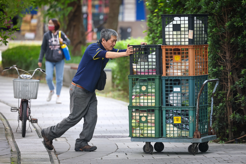 Solo uno de cada cinco empleados taiwaneses recibe aumentos salariales: crecen las quejas por estancamiento de sueldos