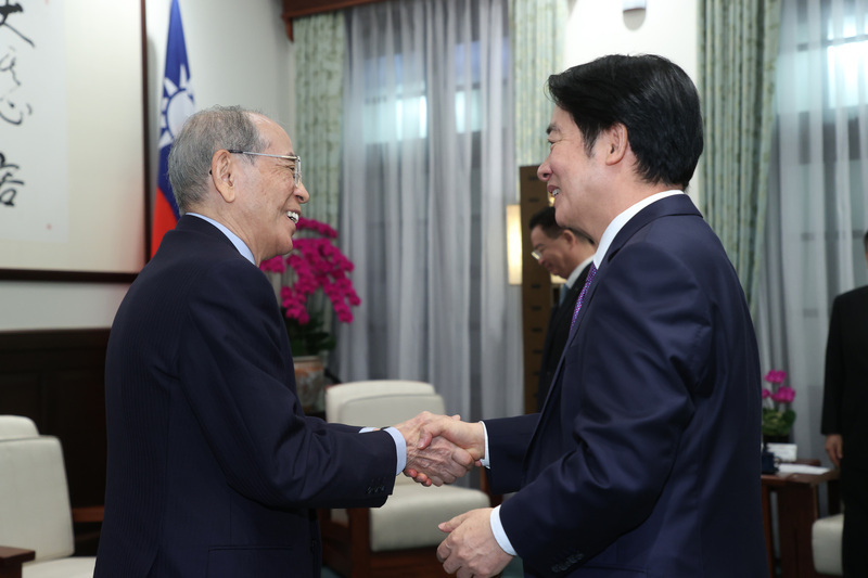 Lai Ching-te recibe al representante japonés en Taiwán y aboga por la continua cooperación bilateral
