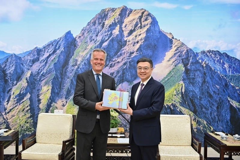 Cho Jung-tai espera establecer mayor intercambio en la energía eólica y la formación de talento