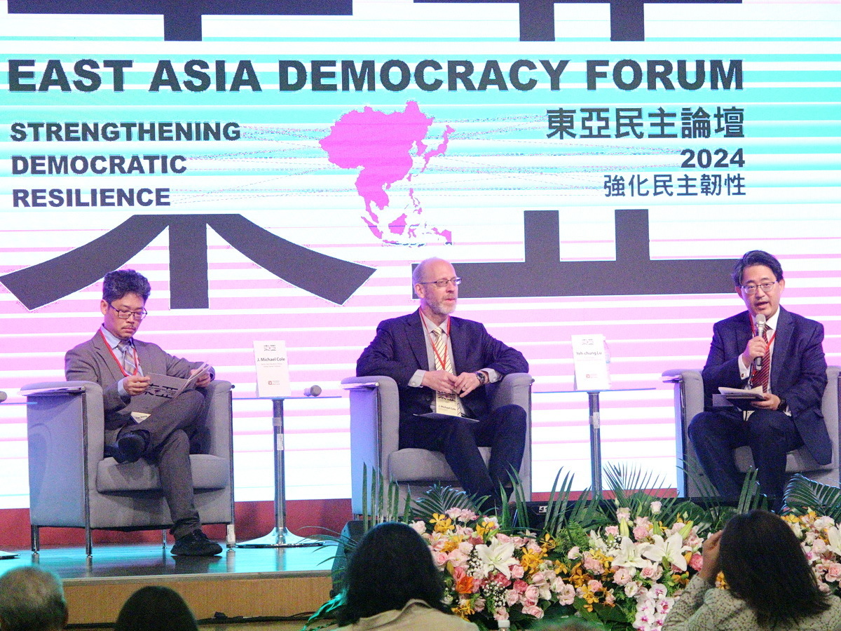 Experto canadiense advierte que China continental utiliza el «poder punzante» para socavar la democracia taiwanesa
