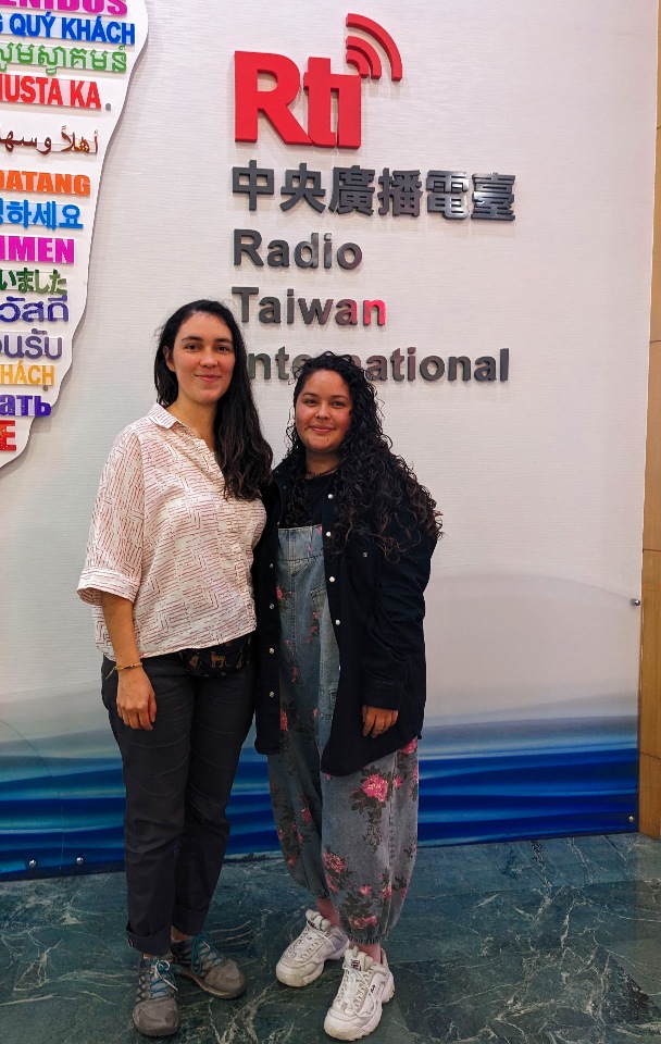 144. Charlando con Alejandra: Anna Magdalena