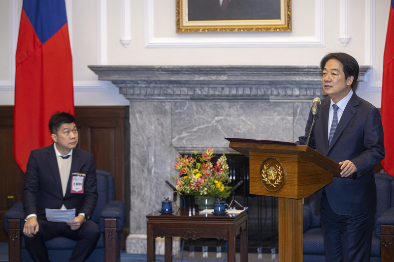Presidente Lai recibe a profesionales destacados del sector de tecnologías de la información