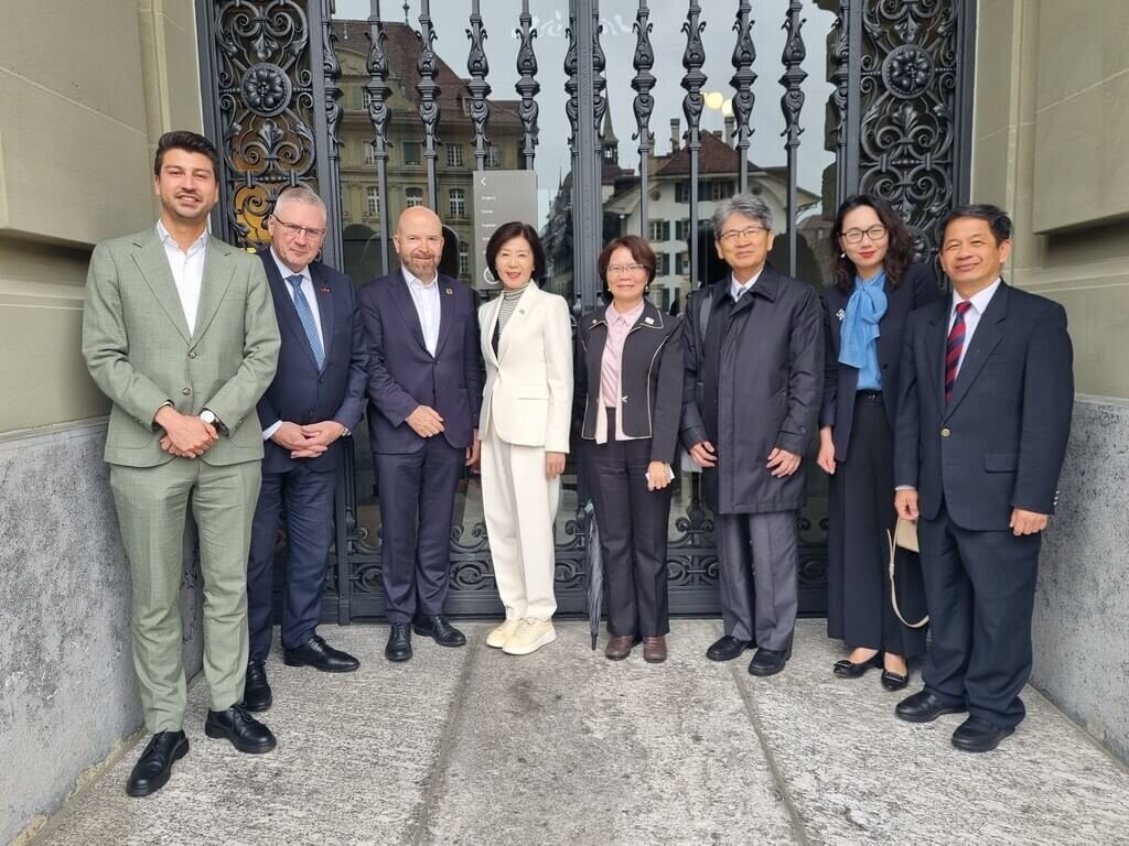 Diputados taiwaneses mantienen una reunión con sus homólogos suizos en Berna
