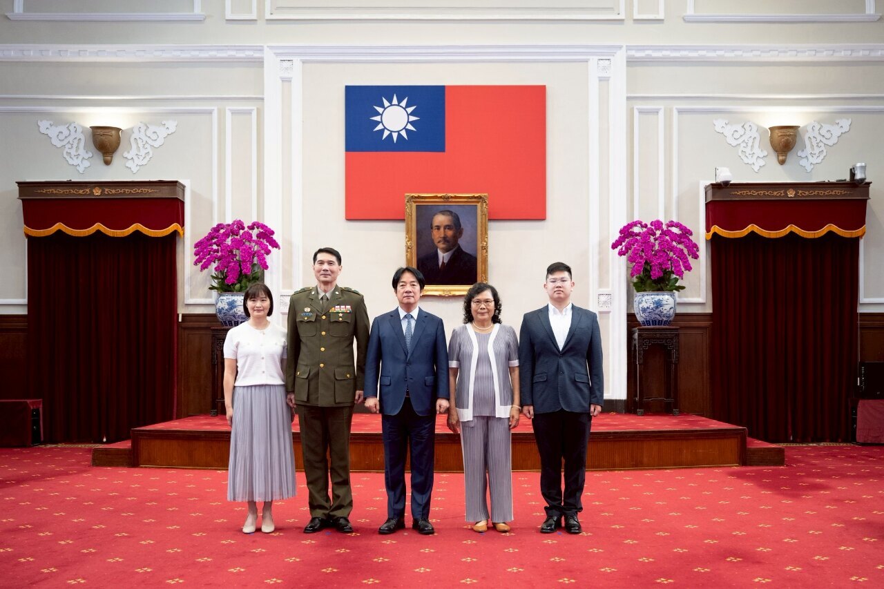 Lai Ching-te aboga por continuar con la modernización militar para simplificar estructuras y atraer talento