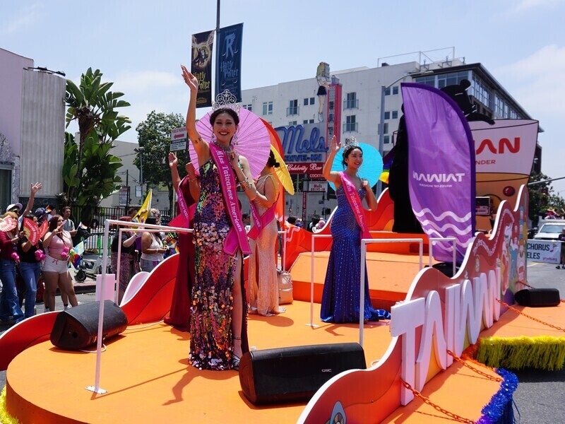 Taiwán brilla en el desfile del Orgullo de Los Ángeles como ejemplo de igualdad en Asia